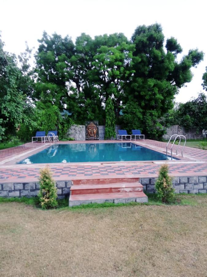 Lohana Village Resort Puskár Kültér fotó